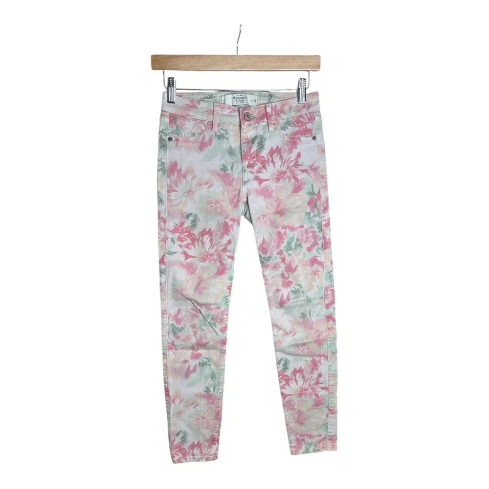 Abercrombie & Fitch Pink Floral‎ Print Denim Jeans Size 0